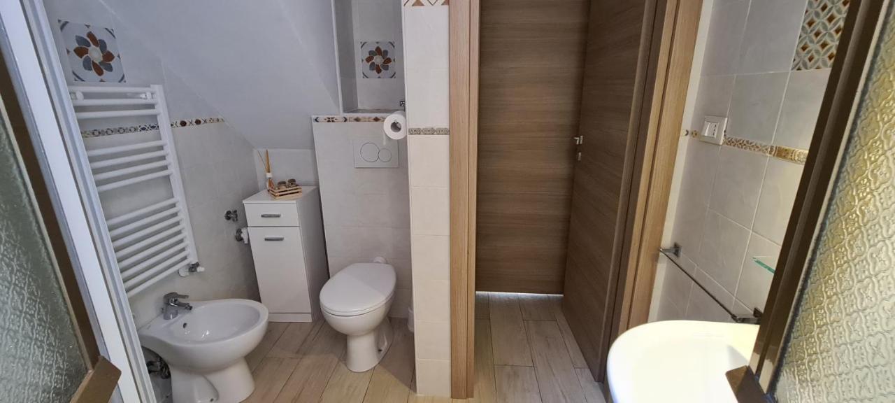 ヴォラストラCa' Di Rissi - Homy 5 Terreアパートメント エクステリア 写真